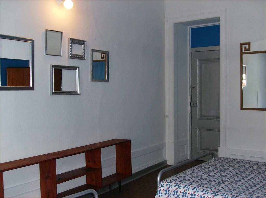 Dias E Dominguez Hostel Lisboa Szoba fotó